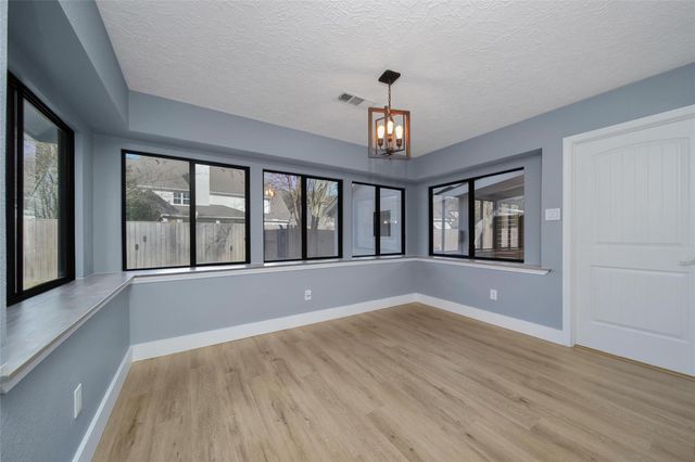 2306 Pleasant Creek Drive, Houston, TX 77345