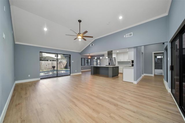 2306 Pleasant Creek Drive, Houston, TX 77345