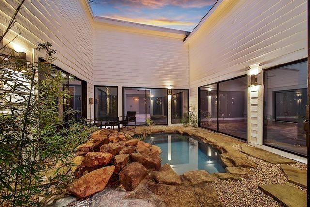 2306 Pleasant Creek Drive, Houston, TX 77345