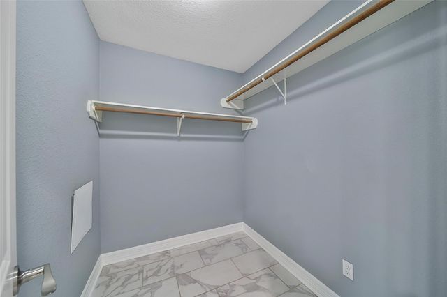 2306 Pleasant Creek Drive, Houston, TX 77345