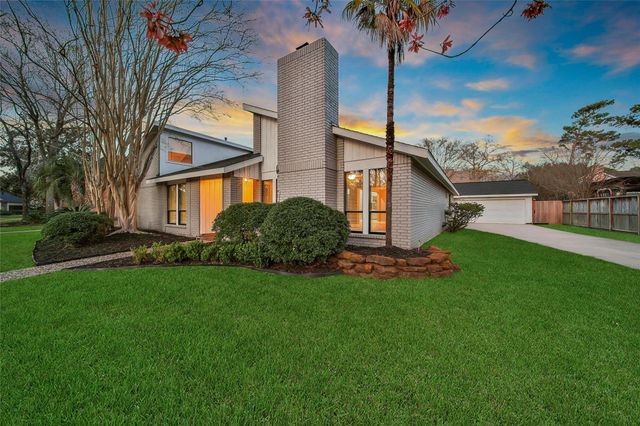 2306 Pleasant Creek Drive, Houston, TX 77345