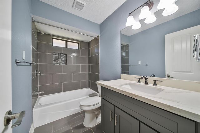 2306 Pleasant Creek Drive, Houston, TX 77345