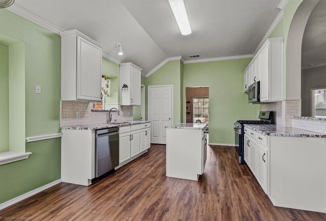 108 Elmwood Trail, Forney, TX 75126