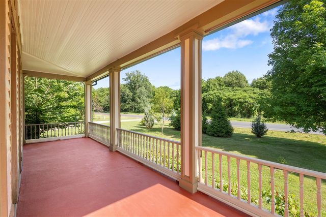 42304 W Red Arrow Highway, Paw Paw, MI 49079