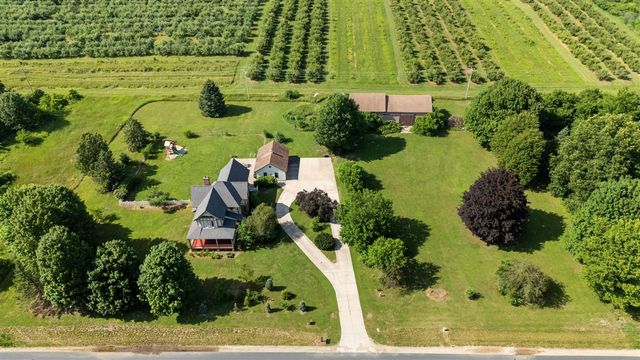 42304 W Red Arrow Highway, Paw Paw, MI 49079