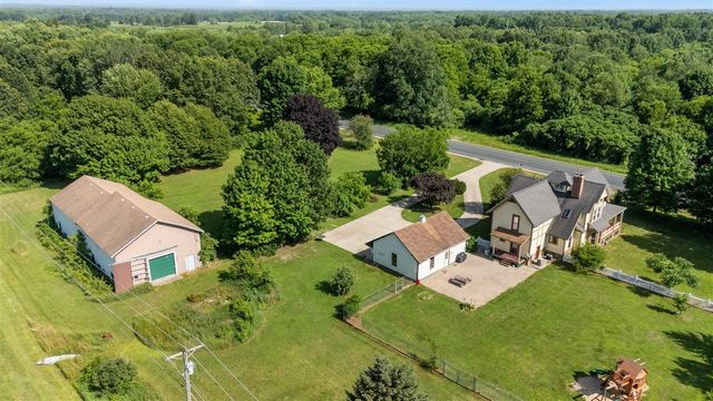 42304 W Red Arrow Highway, Paw Paw, MI 49079