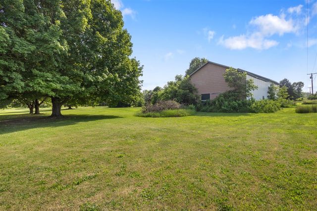 42304 W Red Arrow Highway, Paw Paw, MI 49079