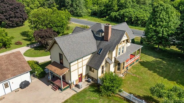 42304 W Red Arrow Highway, Paw Paw, MI 49079