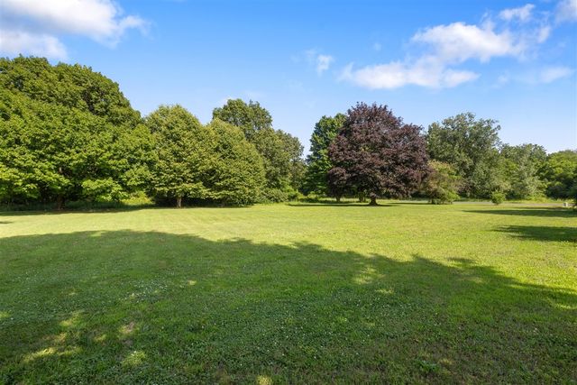 42304 W Red Arrow Highway, Paw Paw, MI 49079