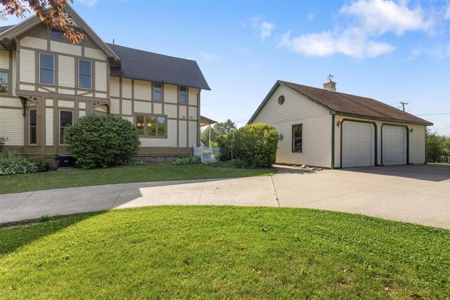 42304 W Red Arrow Highway, Paw Paw, MI 49079