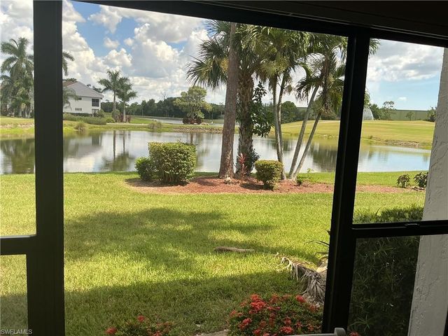 5550 Trailwinds DR 615, Fort Myers, FL 33907