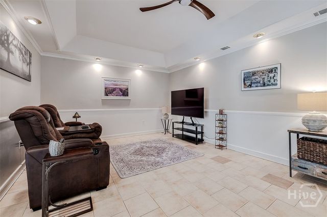 8 White Pine Court, Savannah, GA 31406