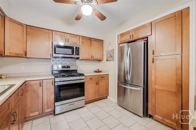 8 White Pine Court, Savannah, GA 31406