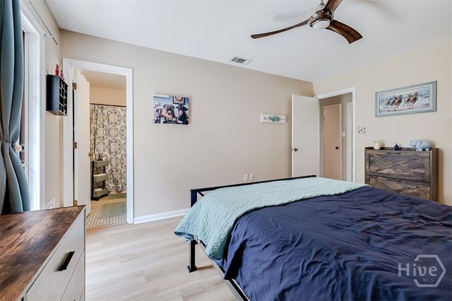8 White Pine Court, Savannah, GA 31406