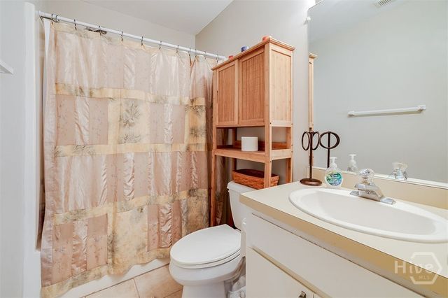 8 White Pine Court, Savannah, GA 31406