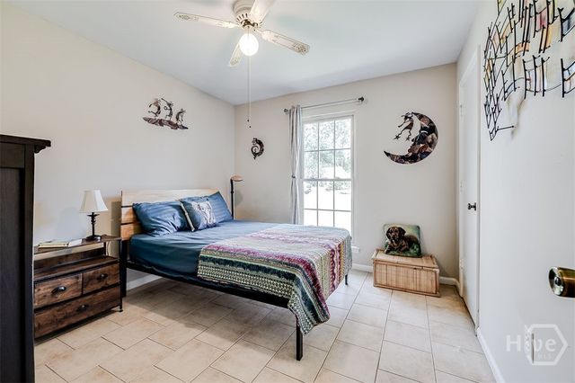 8 White Pine Court, Savannah, GA 31406