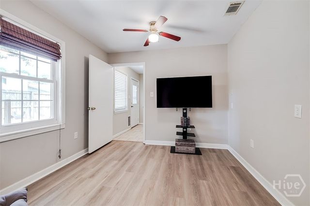 8 White Pine Court, Savannah, GA 31406