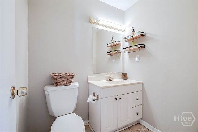 8 White Pine Court, Savannah, GA 31406