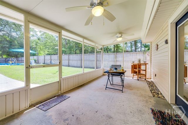 8 White Pine Court, Savannah, GA 31406