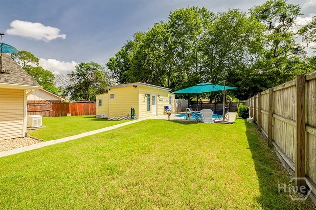 8 White Pine Court, Savannah, GA 31406