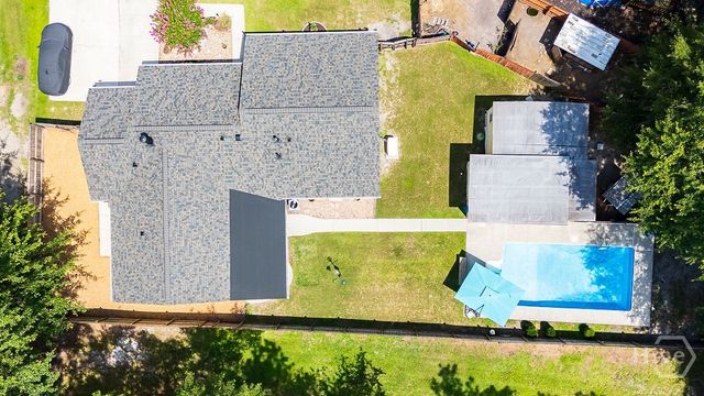 8 White Pine Court, Savannah, GA 31406