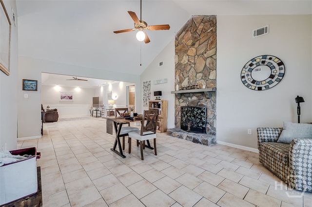8 White Pine Court, Savannah, GA 31406