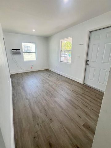 1768 NW 112th Terrace 1, Miami, FL 33167