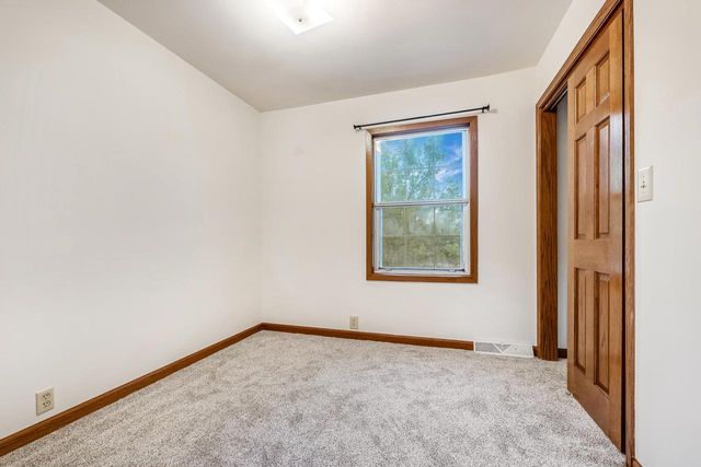 6908 W Marine COURT, Milwaukee, WI 53223