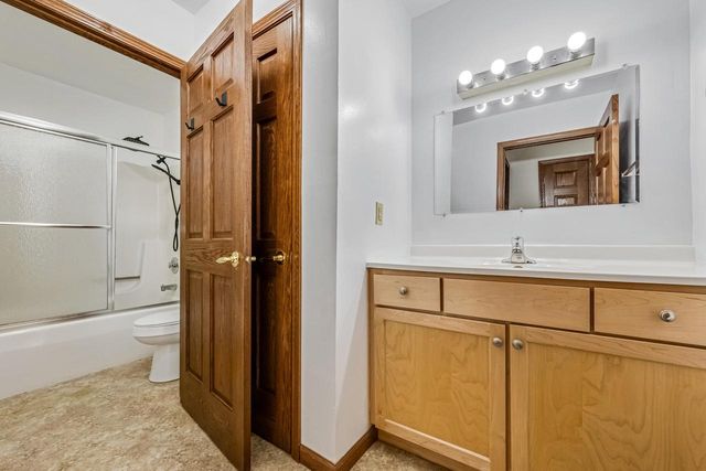6908 W Marine COURT, Milwaukee, WI 53223