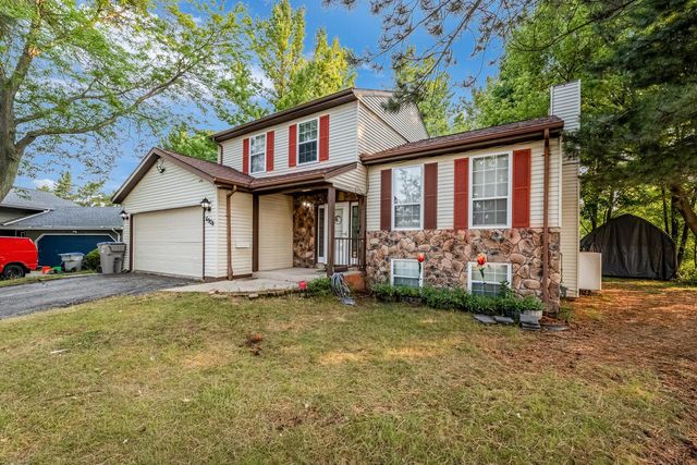 6908 W Marine COURT, Milwaukee, WI 53223