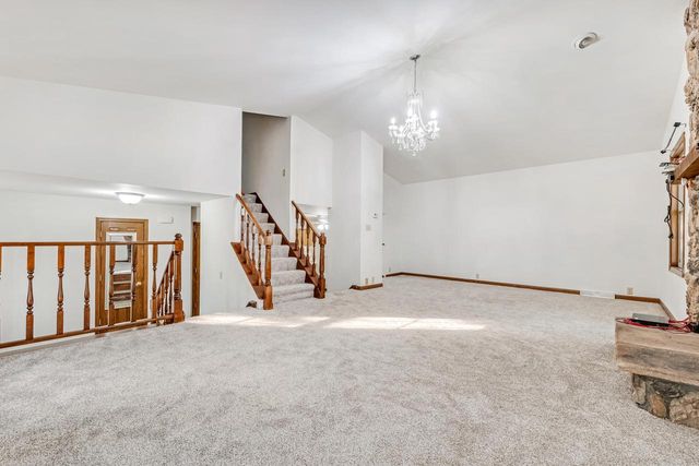 6908 W Marine COURT, Milwaukee, WI 53223