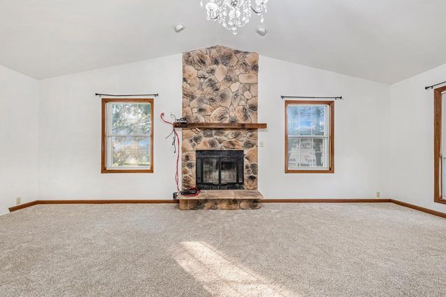 6908 W Marine COURT, Milwaukee, WI 53223