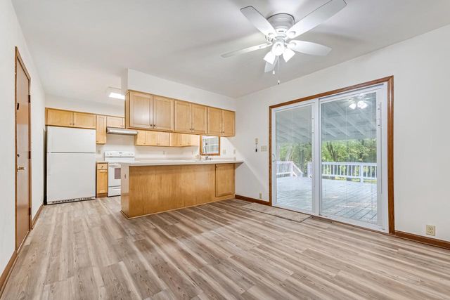 6908 W Marine COURT, Milwaukee, WI 53223