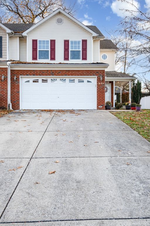 632 Ken Pilkerton Dr, Smyrna, TN 37167