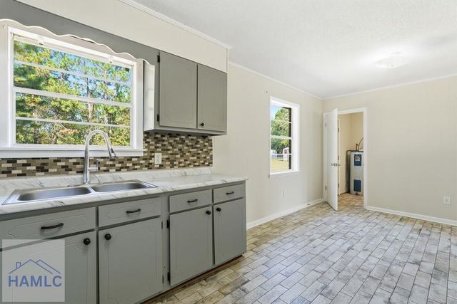 234 Deerwood Drive, Hinesville, GA 31313