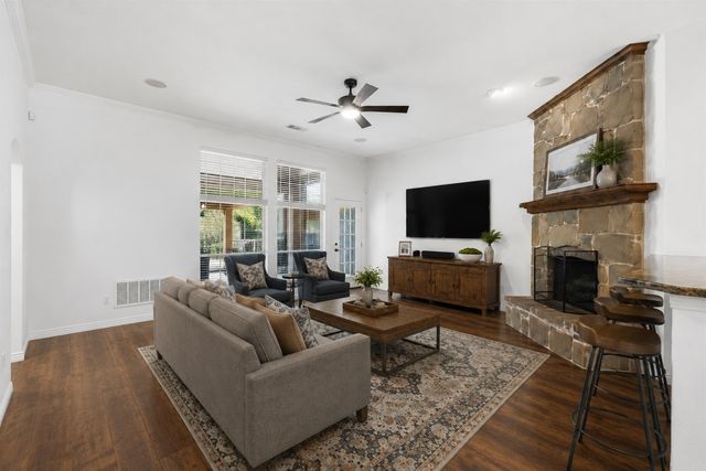 8210 Carter Street, Lantana, TX 76226
