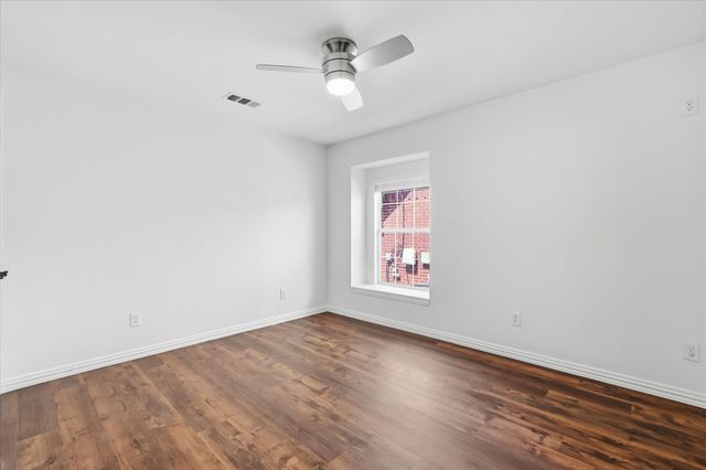 8210 Carter Street, Lantana, TX 76226