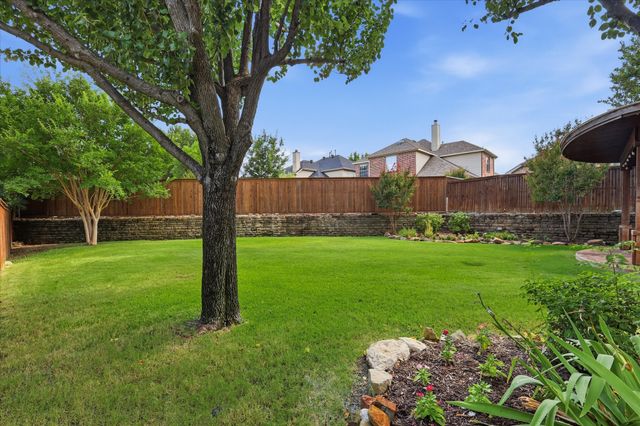 8210 Carter Street, Lantana, TX 76226