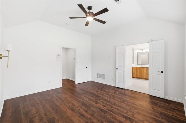 8210 Carter Street, Lantana, TX 76226