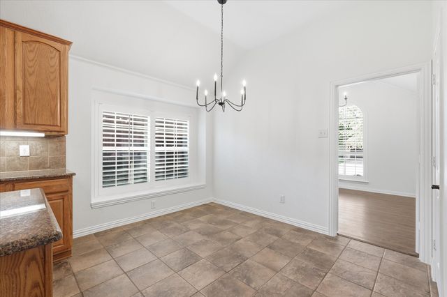 8210 Carter Street, Lantana, TX 76226