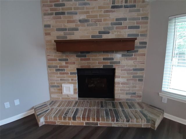 8406 Woodland Willows Drive, Houston, TX 77083