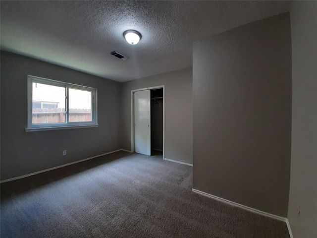 8406 Woodland Willows Drive, Houston, TX 77083
