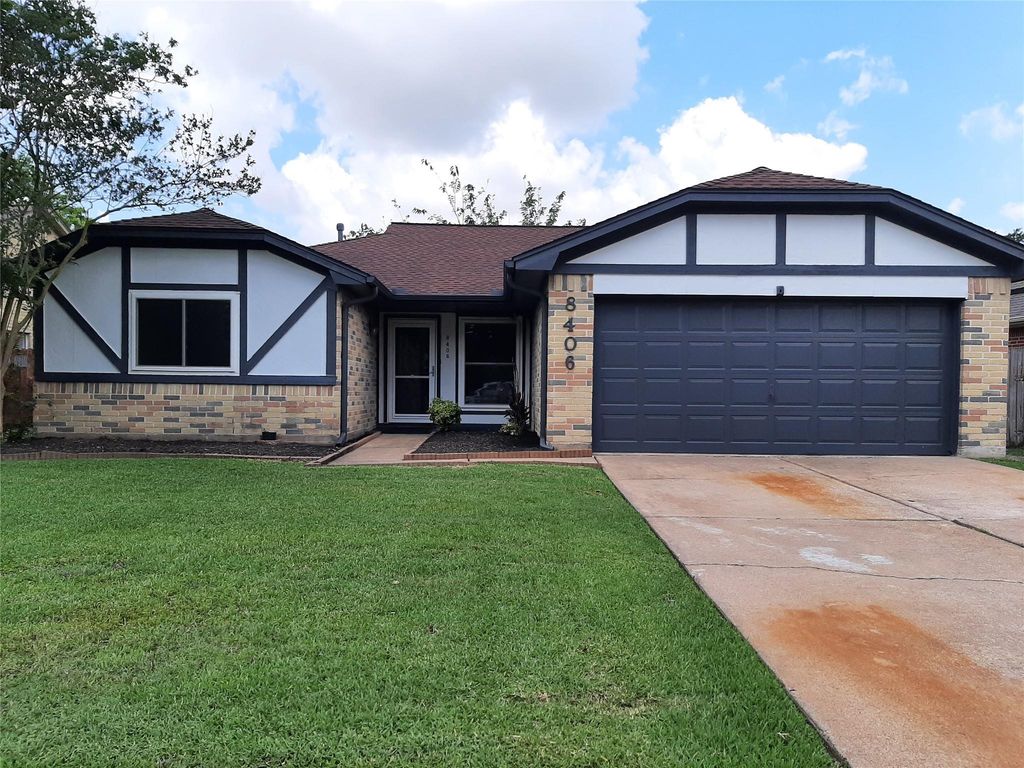 8406 Woodland Willows Drive, Houston, TX 77083