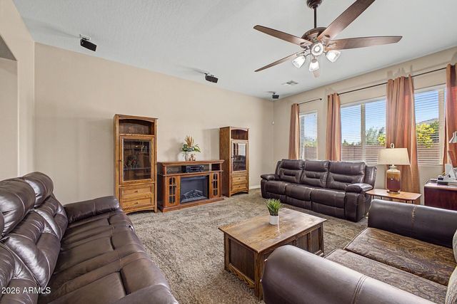 3163 E ORIOLE Drive, Gilbert, AZ 85297