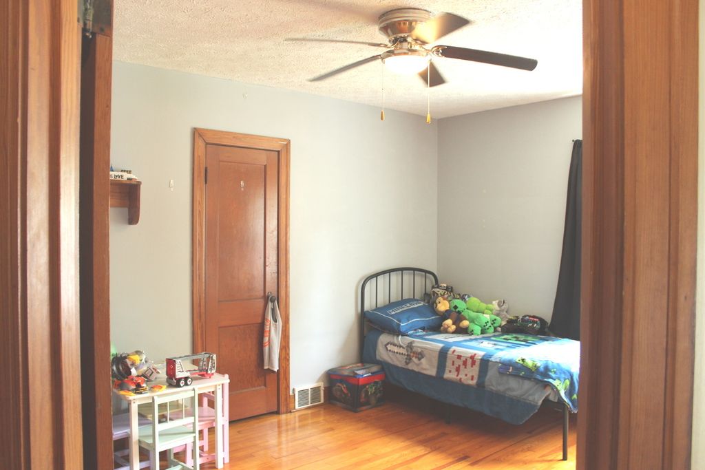 Image 22 of property listing at 200 E Bennett Street E, Salem, IL 62881