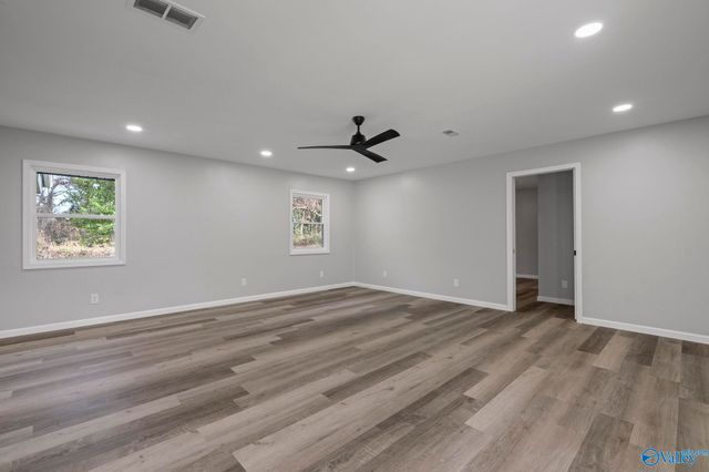 3706 Oakdale Court NW, Huntsville, AL 35810