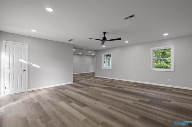 3706 Oakdale Court NW, Huntsville, AL 35810