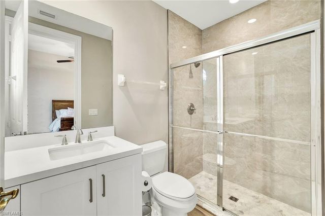 9234 Tesoro LN 101, Naples, FL 34114