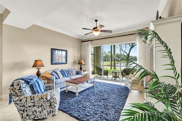 9234 Tesoro LN 101, Naples, FL 34114