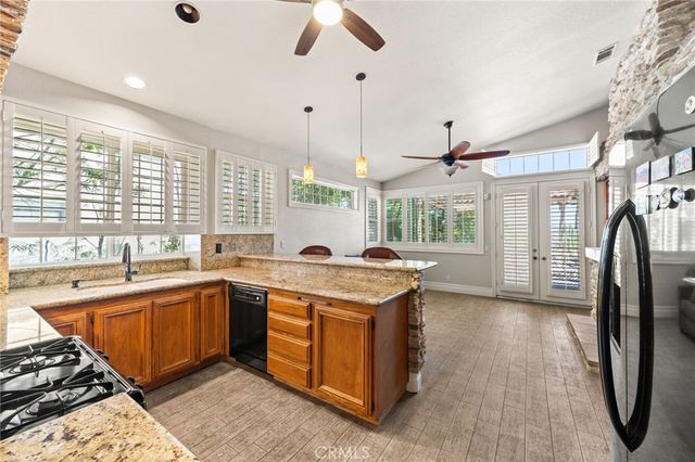 22 Villa Milano, Lake Elsinore, CA 92532
